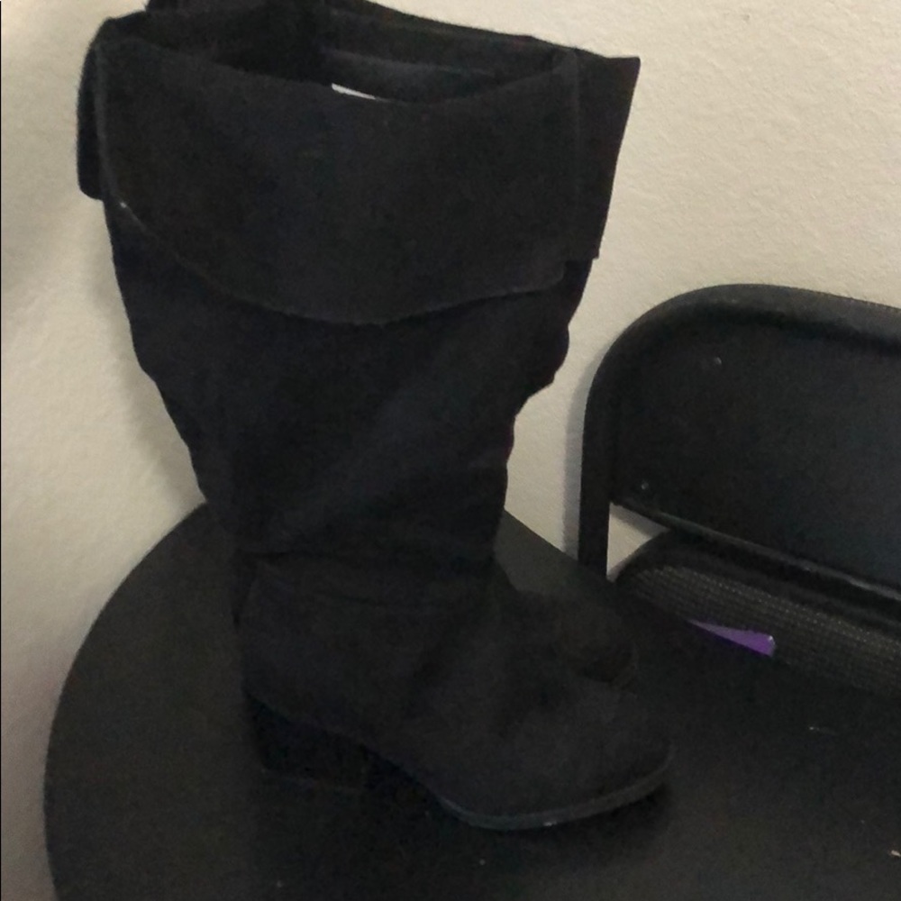 Black boots